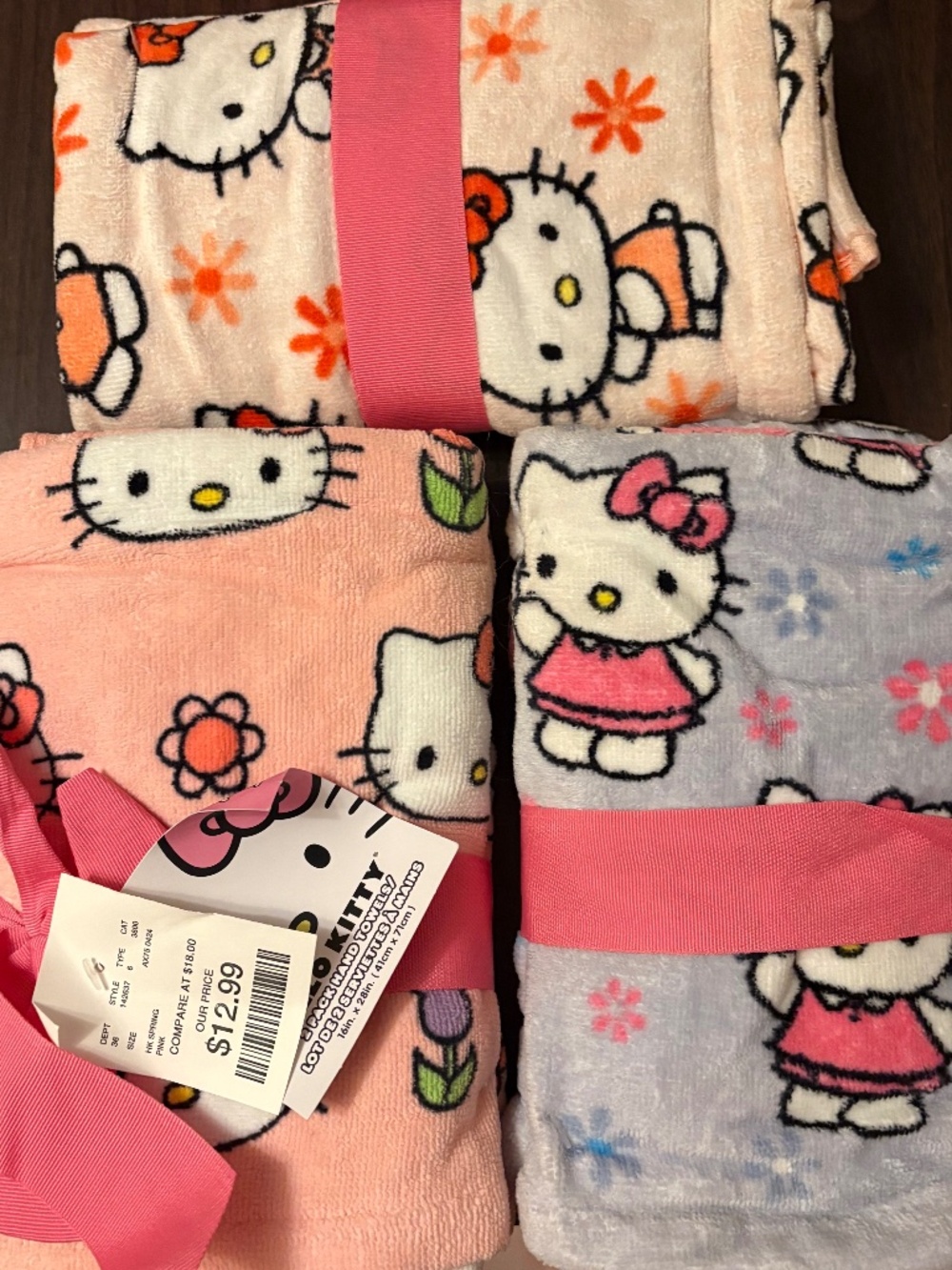 Hello kitty floral hand towel bundle